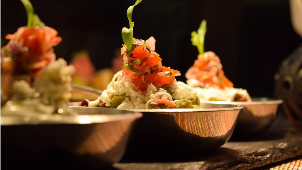 Al Chulo by Altiro Latin Fusion | restaurant | 1400 S Neltnor Blvd, West Chicago, IL 60185, USA | 6305200615 OR +1 630-520-0615