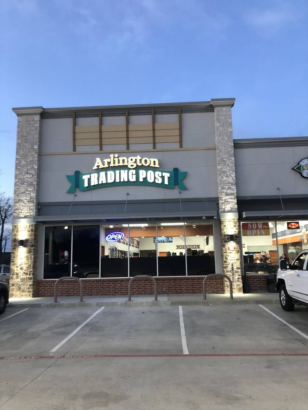 Sabro Tacos | restaurant | 2351 E Arkansas Ln, Arlington, TX 76010, USA | 6822684600 OR +1 682-268-4600