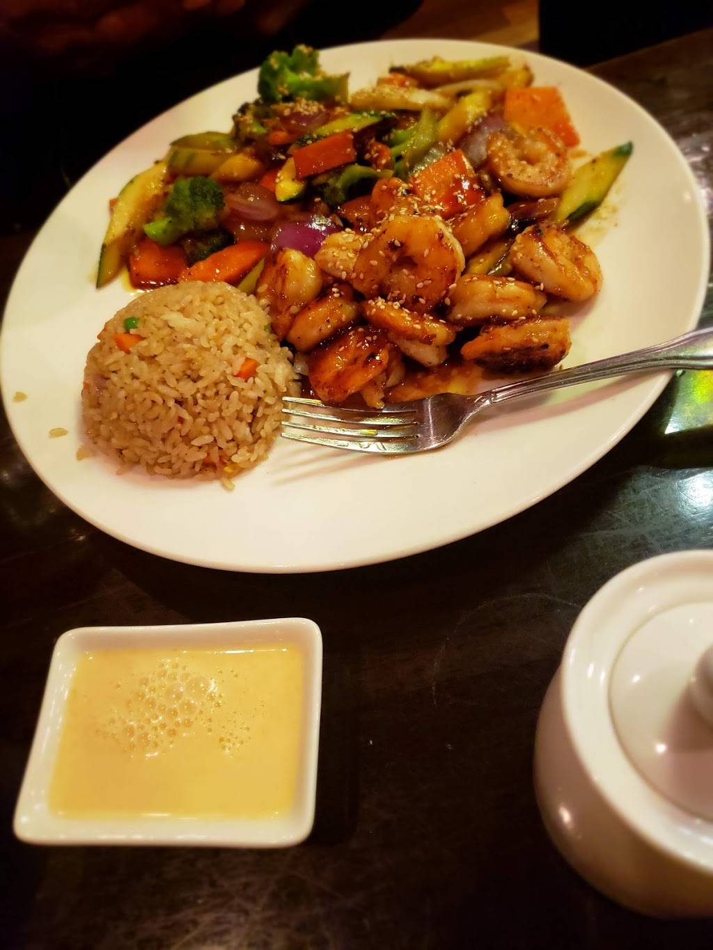 Lemon N Ginger Asian Grille | restaurant | 3491 Merchant Boulevard suite 100, Abingdon, MD 21009, USA | 4105696688 OR +1 410-569-6688