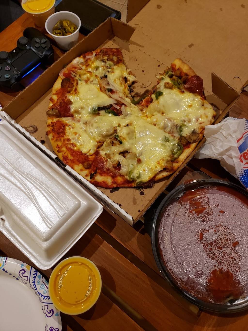 Toms Papa Dinos Pizza | restaurant | 288 Main St, Florence, KY 41042, USA | 8593715567 OR +1 859-371-5567