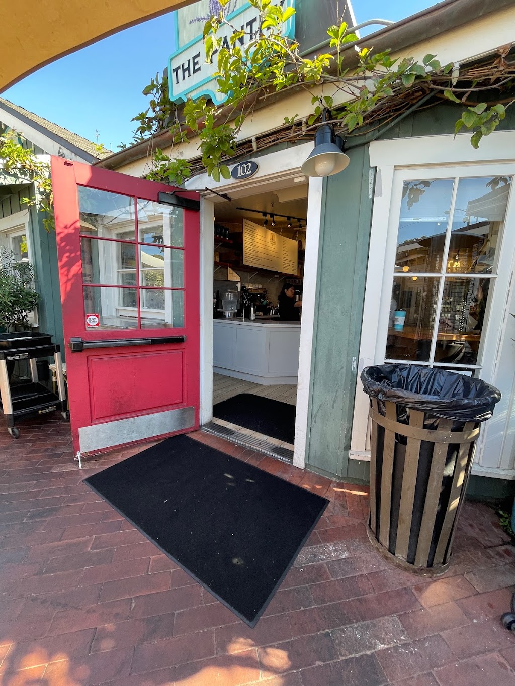 The Pantry | cafe | 1200 S Coast Hwy #102, Laguna Beach, CA 92651, USA | 9493393027 OR +1 949-339-3027