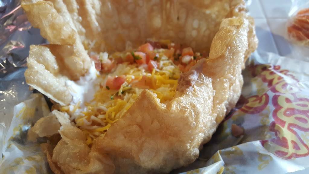 Albertos Mexican Food | restaurant | 40250 Murrieta Hot Springs Rd #117, Murrieta, CA 92563, USA | 9516001215 OR +1 951-600-1215