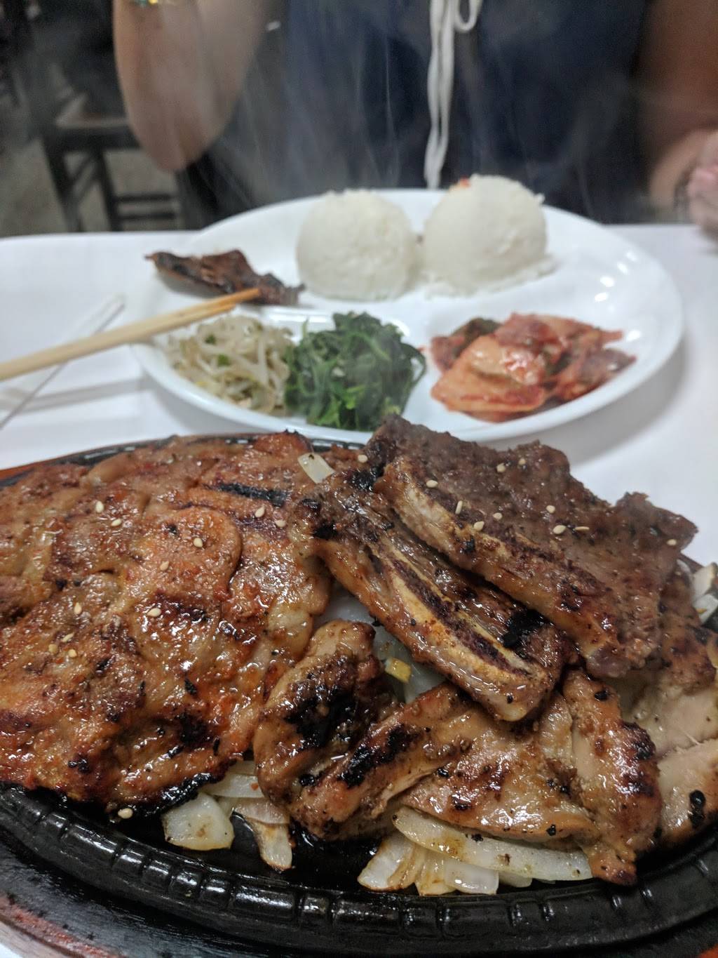 Seoul Korean BBQ | restaurant | 122 N San Fernando Blvd, Burbank, CA 91502, USA | 8185595578 OR +1 818-559-5578