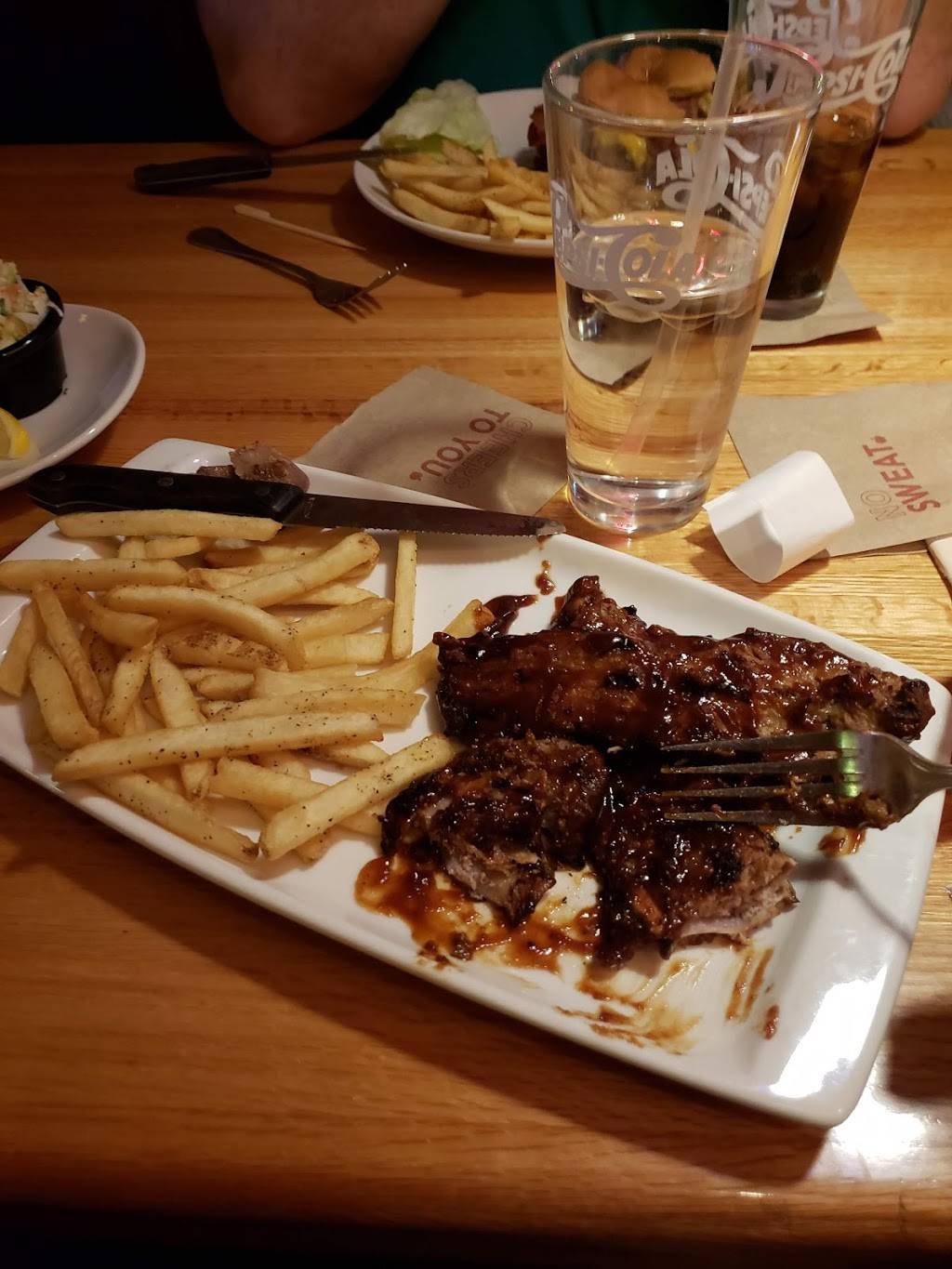 Applebees Grill + Bar | restaurant | 14711 U. S. 31 North, Carmel, IN 46032, USA | 3175718780 OR +1 317-571-8780