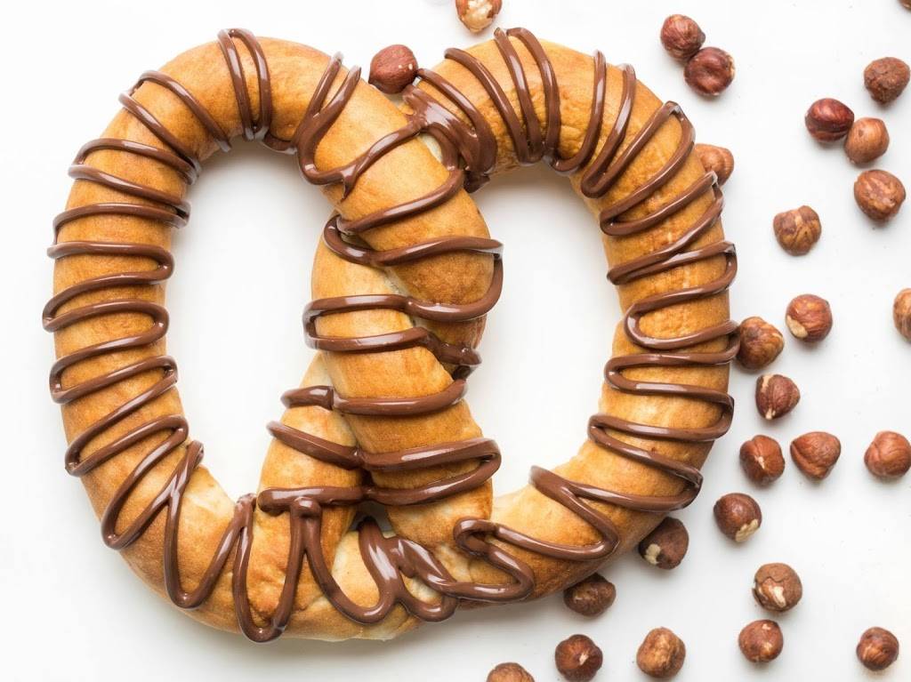 Mr Pretzels - Repentigny | restaurant | 100 Boulevard Brien, Repentigny, QC J6A 5N4, Canada | 4506548300 OR +1 450-654-8300