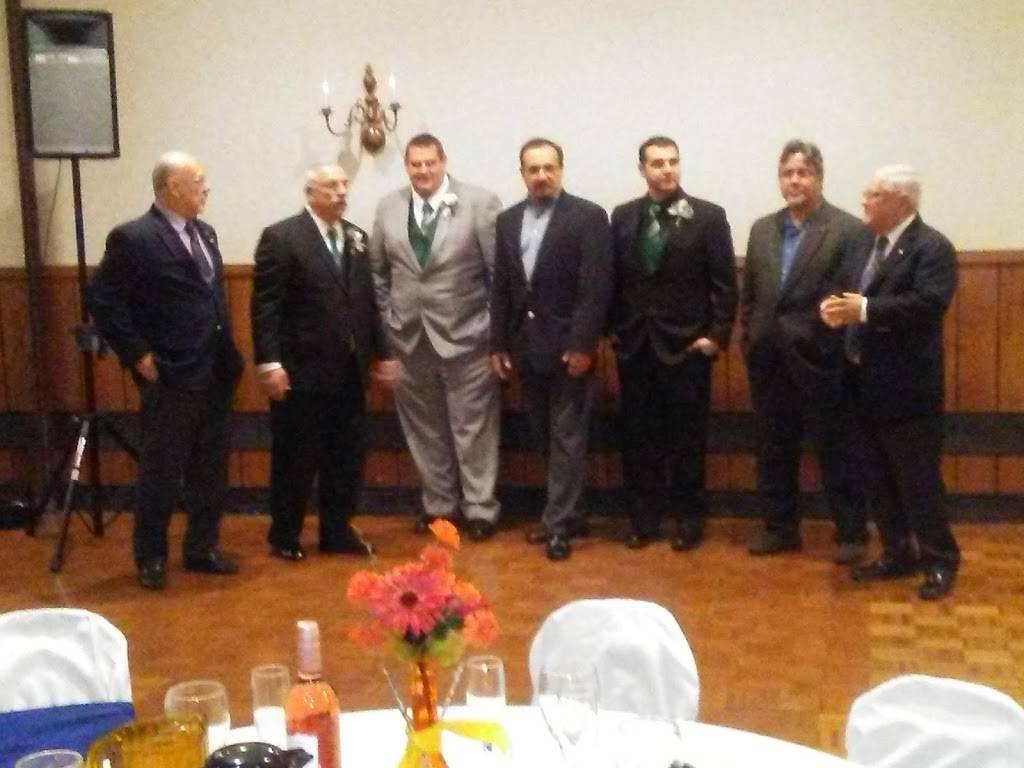 Kaceys Restaurant | restaurant | 17800 Lorenz Ave, Lansing, IL 60438, USA | 7088957720 OR +1 708-895-7720