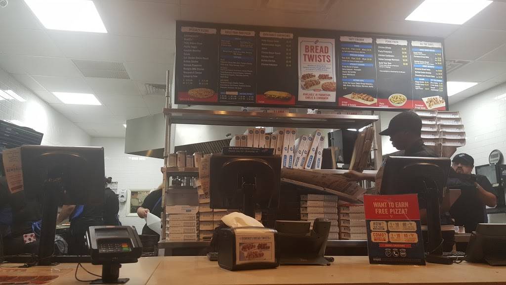 Dominos Pizza | meal delivery | 2531 S University Dr, Davie, FL 33324, USA | 9544741100 OR +1 954-474-1100