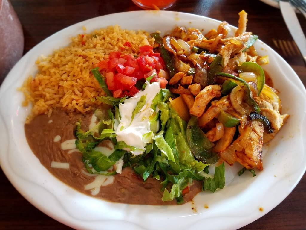 El Pedregal Mexican Restaurant | restaurant | 44 E Columbus St, Lithopolis, OH 43136, USA | 6148292394 OR +1 614-829-2394