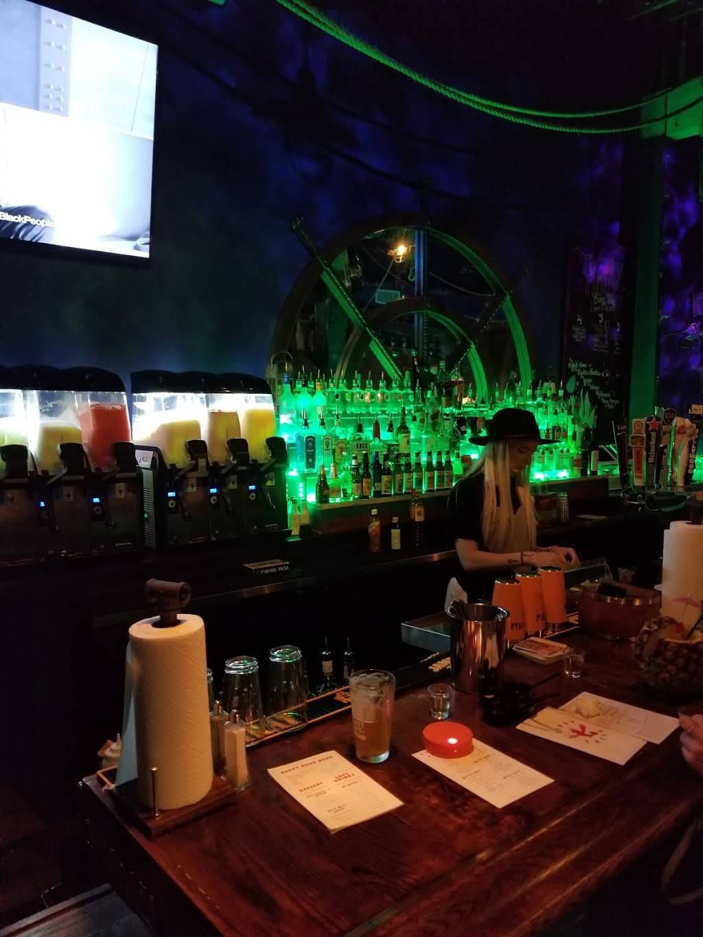 Tipsy tails | restaurant | 6325 Hollywood Blvd, Los Angeles, CA 90028, USA | 3236457992 OR +1 323-645-7992