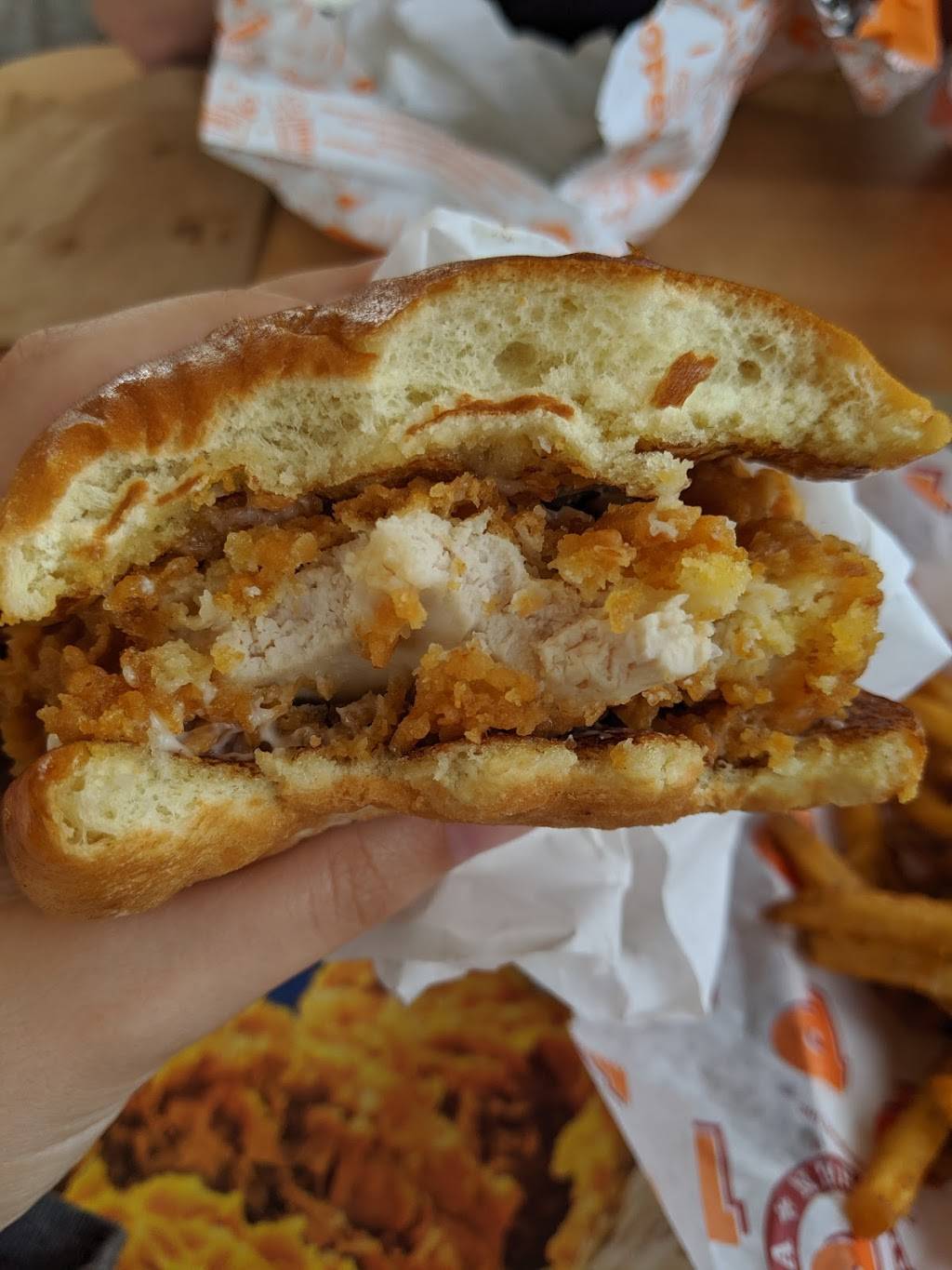 Popeyes Louisiana Kitchen | restaurant | 1401 Lafayette St, Gretna, LA 70053, USA | 5043661898 OR +1 504-366-1898