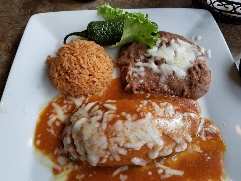 Chapala Mexican Restaurant | restaurant | 245 S 10th St, Santa Paula, CA 93060, USA | 8055252813 OR +1 805-525-2813