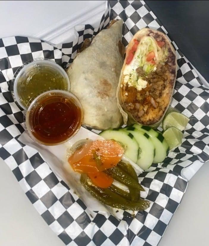 Twins Tacos | meal takeaway | 1000 W Broad St, Columbus, OH 43222, USA | 6144393627 OR +1 614-439-3627