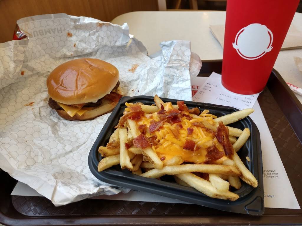 Wendys | restaurant | 9120 Harbour Point Dr, Elk Grove, CA 95758, USA | 9166834318 OR +1 916-683-4318