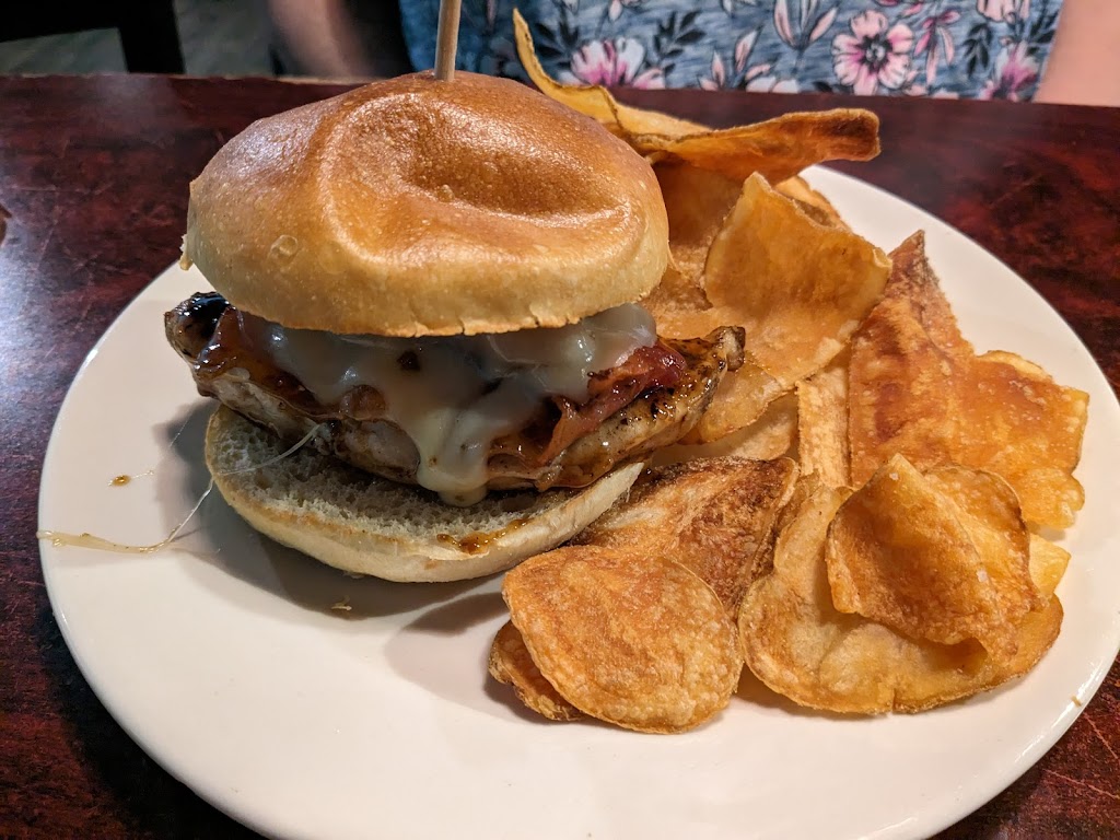 The Wicked Sister | restaurant | 716 Ashmun St, Sault Ste. Marie, MI 49783, USA | 9062591086 OR +1 906-259-1086