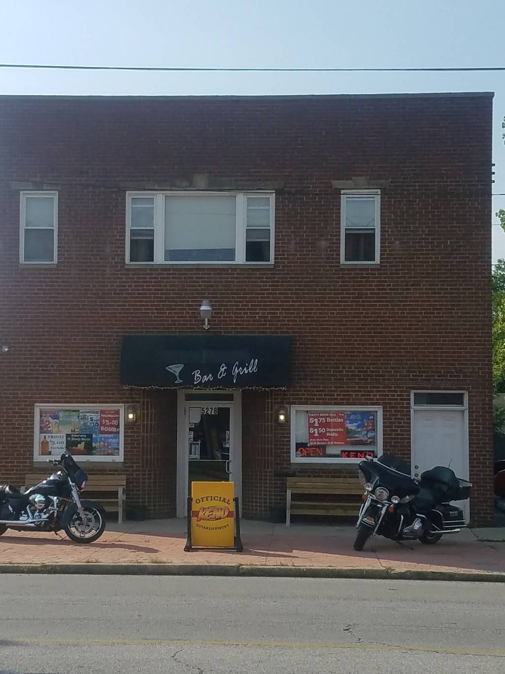 Koozies Pub | restaurant | 5278 Pearl Rd, Parma, OH 44129, USA | 2167955970 OR +1 216-795-5970