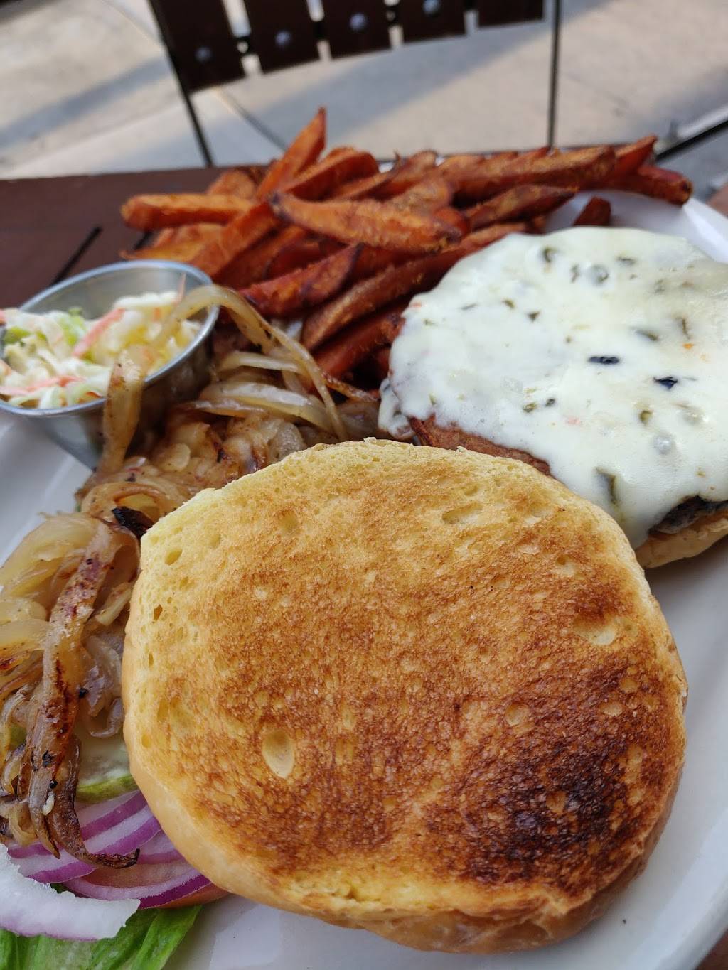 The Half King | restaurant | 505 W 23rd St A, New York, NY 10011, USA | 2124624300 OR +1 212-462-4300