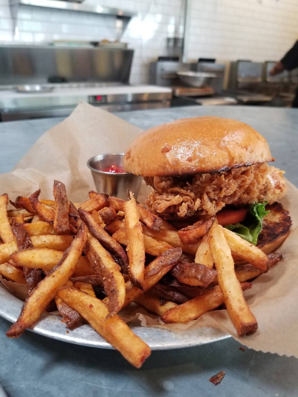 URBAN Brew and BBQ | restaurant | 2601 Central Ave, St. Petersburg, FL 33713, USA | 7276239823 OR +1 727-623-9823