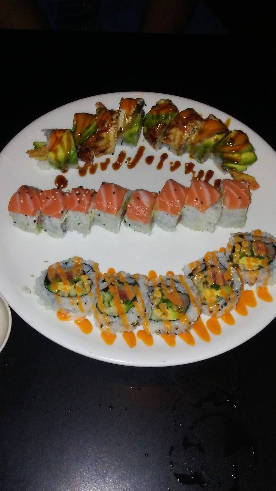 Diva Thai & Sushi Bar | restaurant | 3542 N Halsted St, Chicago, IL 60657, USA | 7738570571 OR +1 773-857-0571