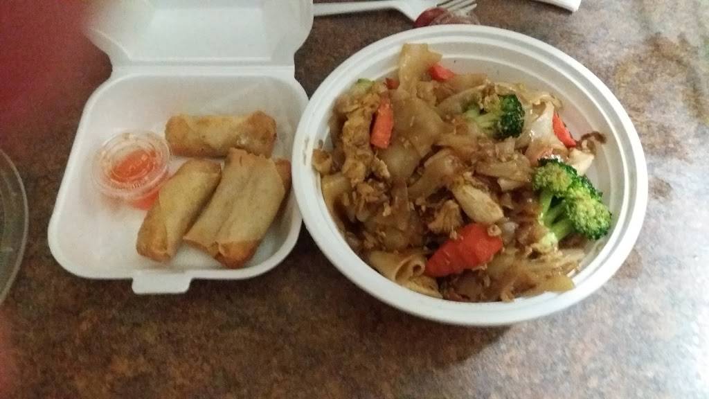 Hands On Modern Thai & Sushi bar | restaurant | 5056 W Irving Park Rd, Chicago, IL 60641, USA | 7732058335 OR +1 773-205-8335