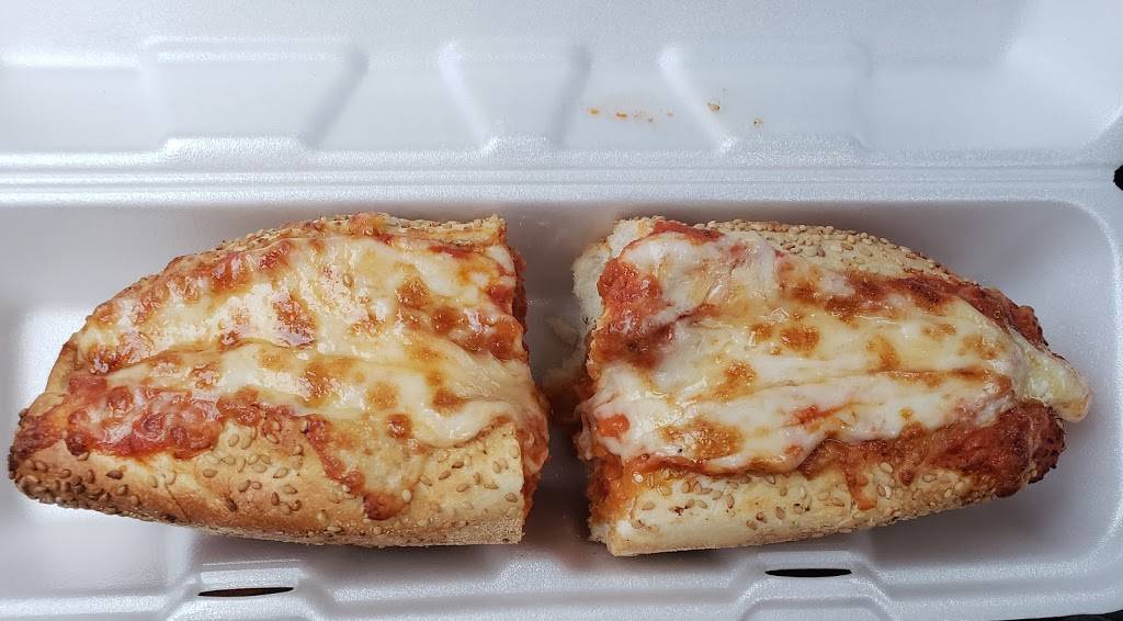 Victors Pizza & Pasta House | restaurant | 712 Walt Whitman Rd, Melville, NY 11747, USA | 6313511270 OR +1 631-351-1270