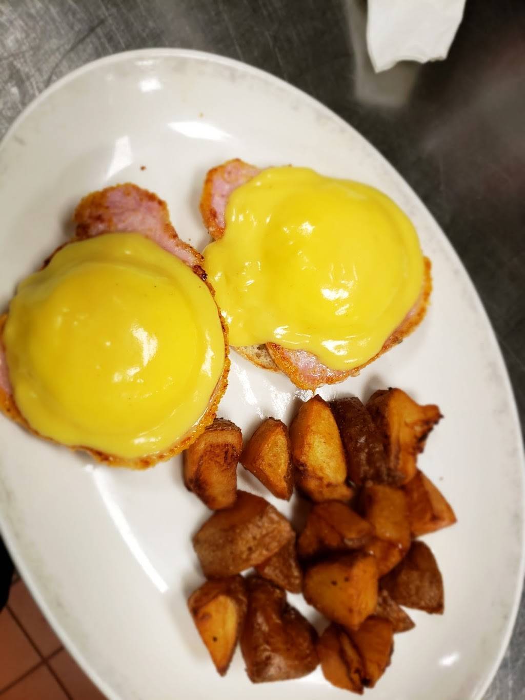 Sabinas Casual dining & pub | restaurant | 1755 Pickering Pkwy #20, Pickering, ON L1V 6K5, Canada | 9052398714 OR +1 905-239-8714