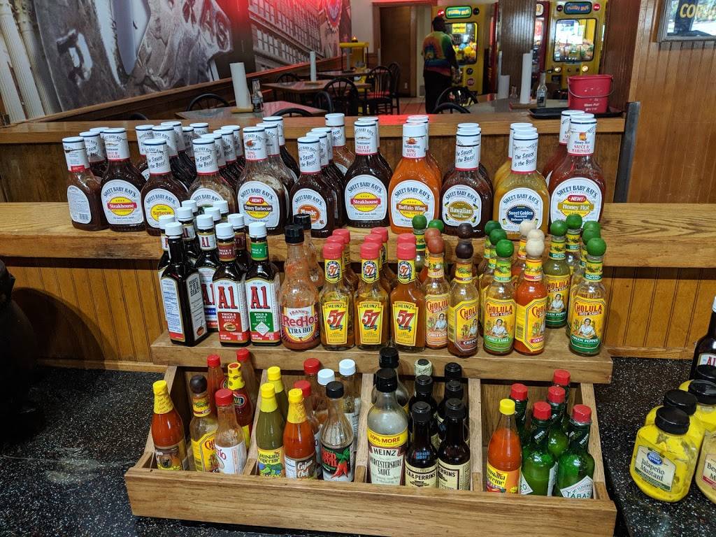 Fuddruckers | restaurant | 1411 N Valley Mills Dr, Waco, TX 76710, USA | 2547760961 OR +1 254-776-0961