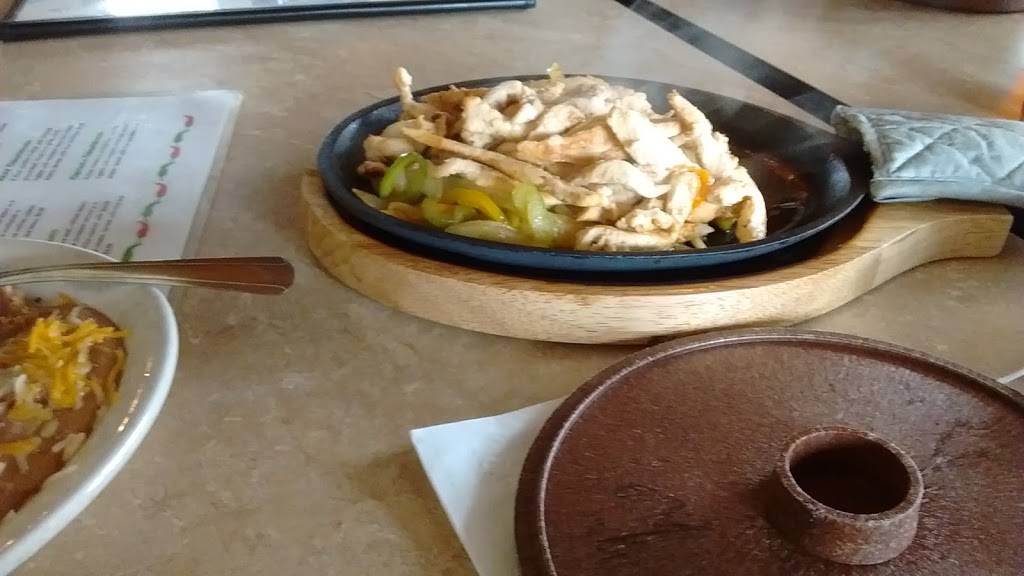 Sundance Grill & Cantina | restaurant | 1103 E Lake Rd, Novi, MI 48377, USA | 2486689005 OR +1 248-668-9005