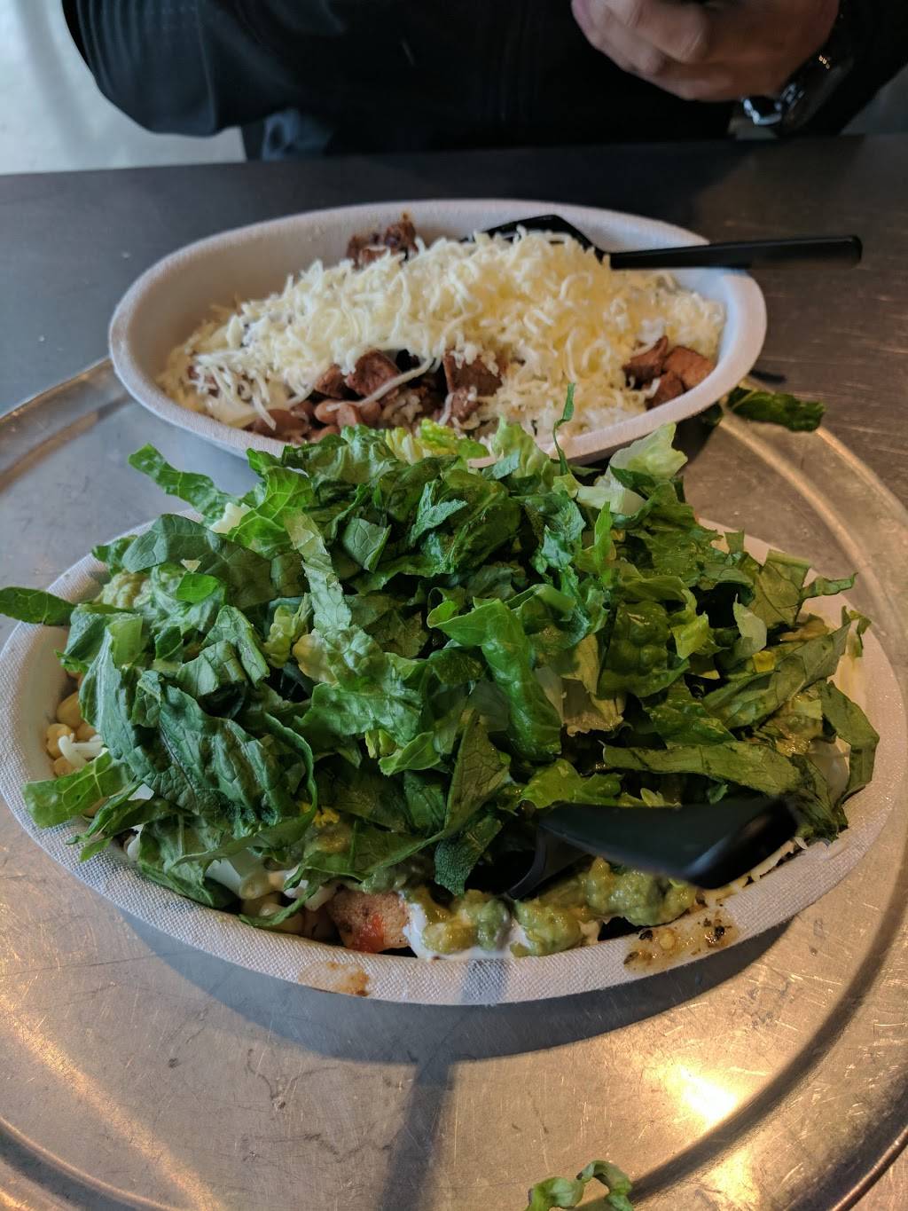 Chipotle Mexican Grill | restaurant | 10515 Sierra Ave D, Fontana, CA 92337, USA | 9093490242 OR +1 909-349-0242