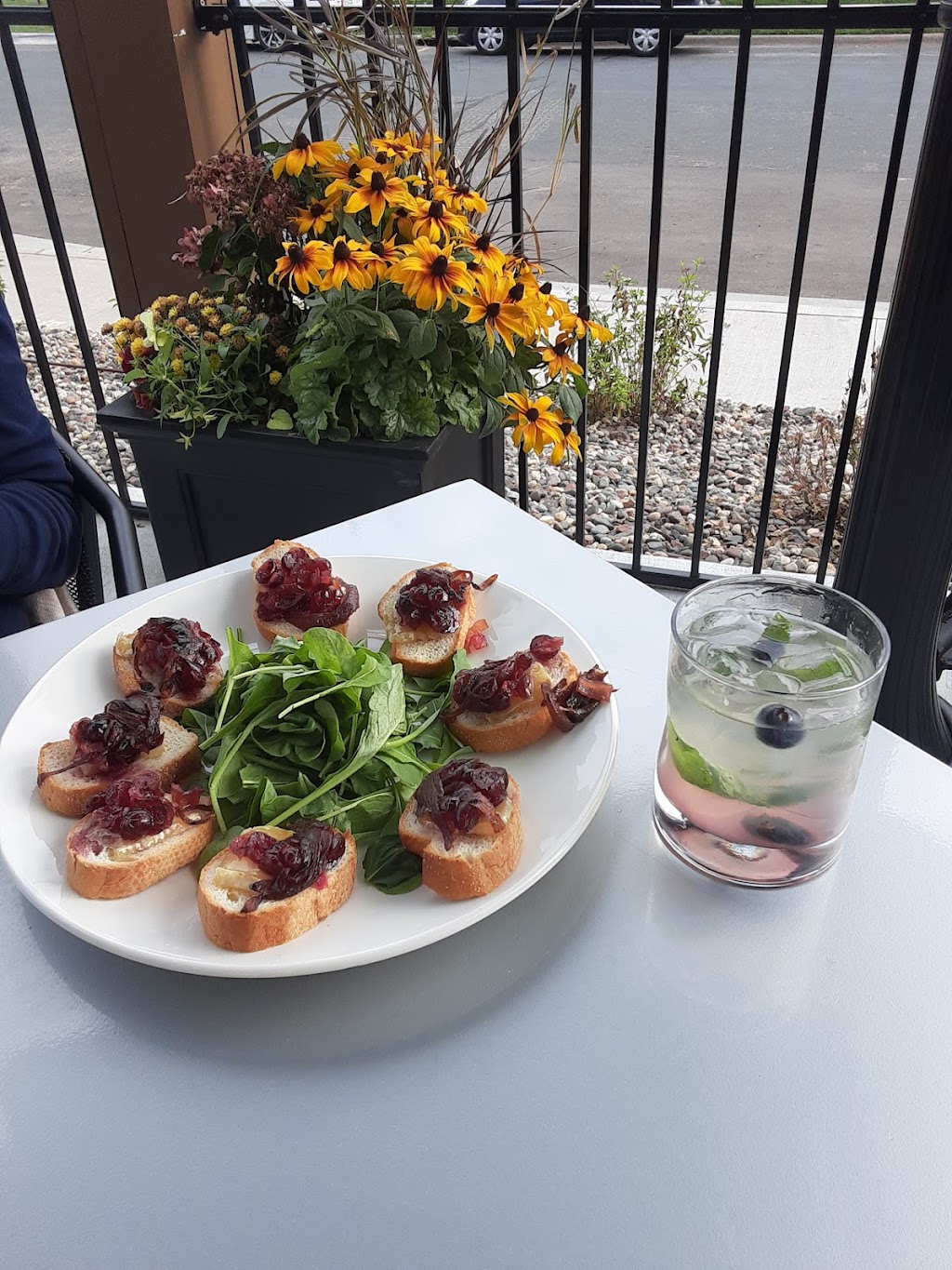 The Copperfield | restaurant | 735 Maple St, Mendota Heights, MN 55118, USA | 6513405144 OR +1 651-340-5144