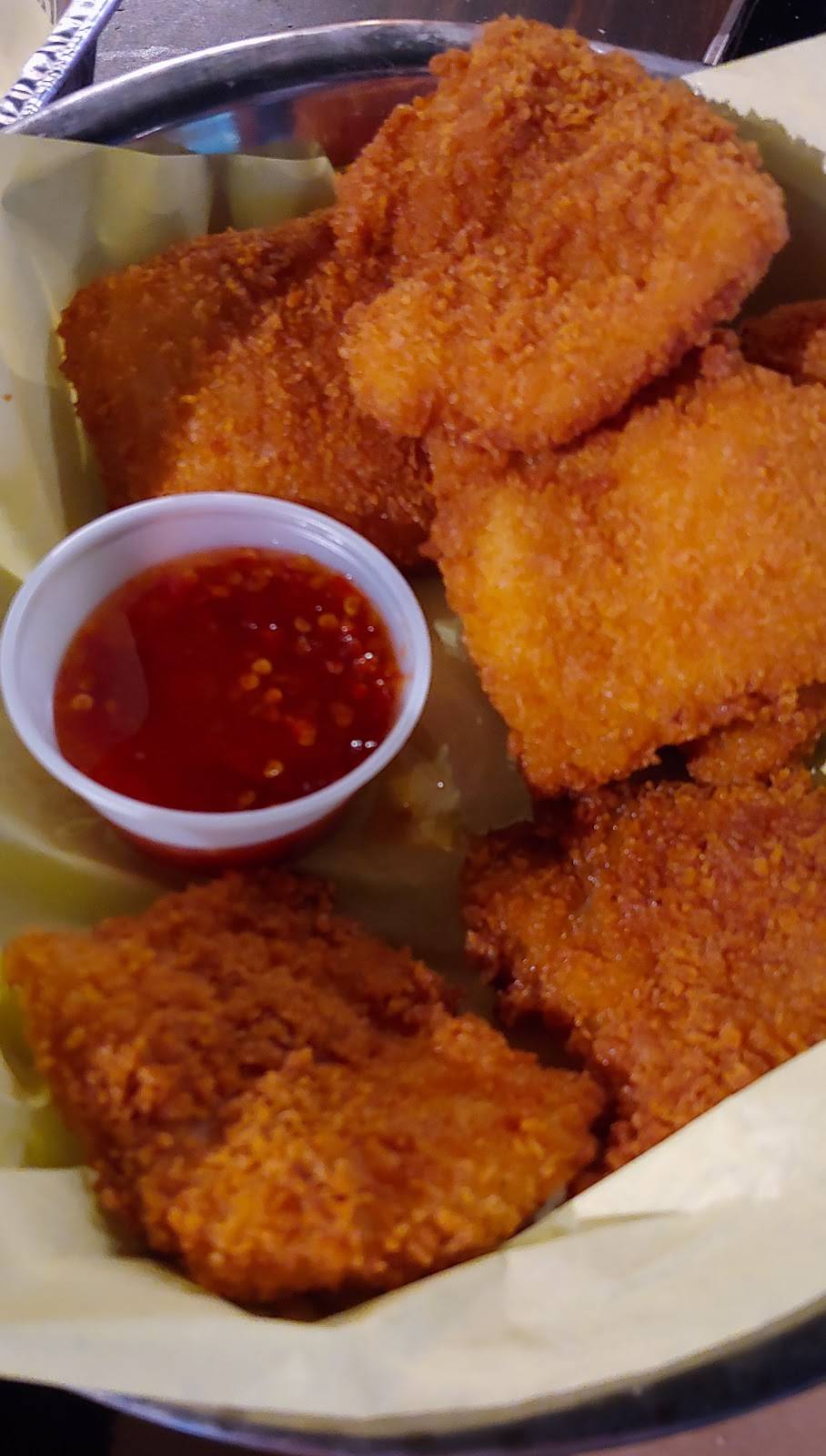 The Blazing Crawfish | restaurant | 909 SE Everett Mall Way, Everett, WA 98208, USA | 4252129603 OR +1 425-212-9603