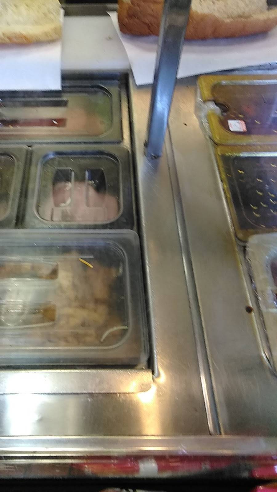 Subway | restaurant | 611 W Morton St, Oakland City, IN 47660, USA | 8127493658 OR +1 812-749-3658