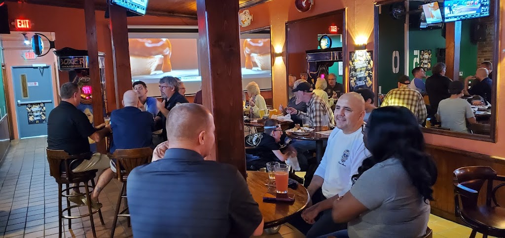 Sidelines Bar & Grill | restaurant | 920 Rucker Blvd, Enterprise, AL 36330, USA | 3344754769 OR +1 334-475-4769