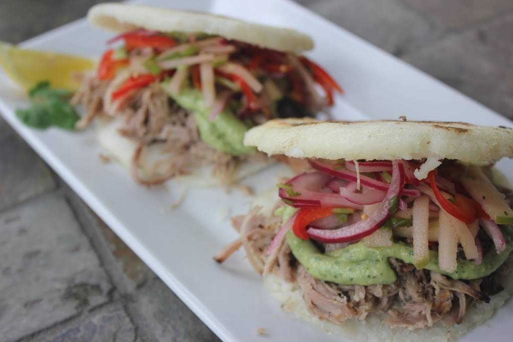 Dudes Barbecue | restaurant | 3290 McCowans Ferry Rd, Versailles, KY 40383, USA | 4049361051 OR +1 404-936-1051