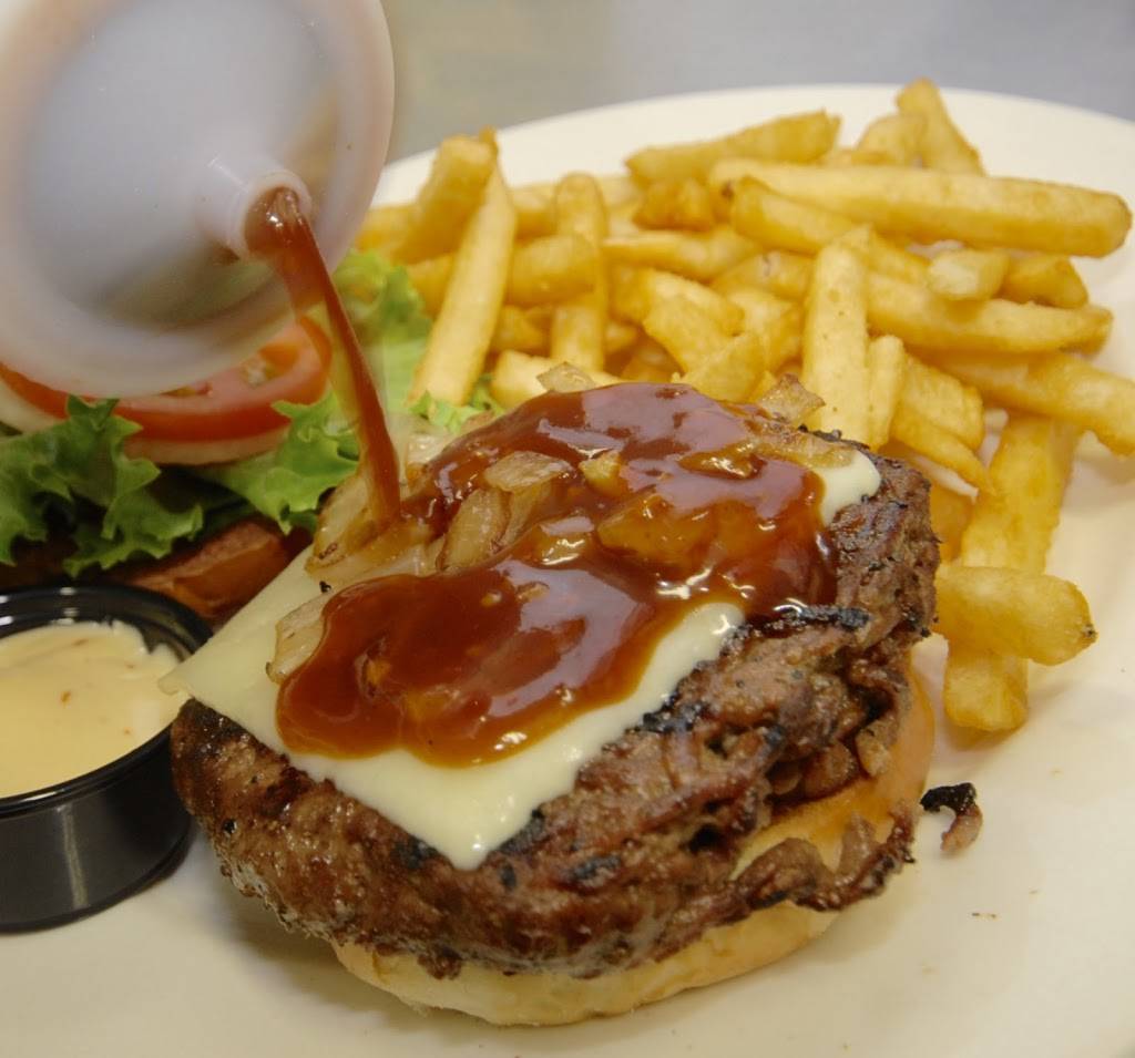 Brouemont Micro - brasserie | restaurant | 107 Boulevard de Bromont, Bromont, QC J2L 2K7, Canada | 4505340001 OR +1 450-534-0001