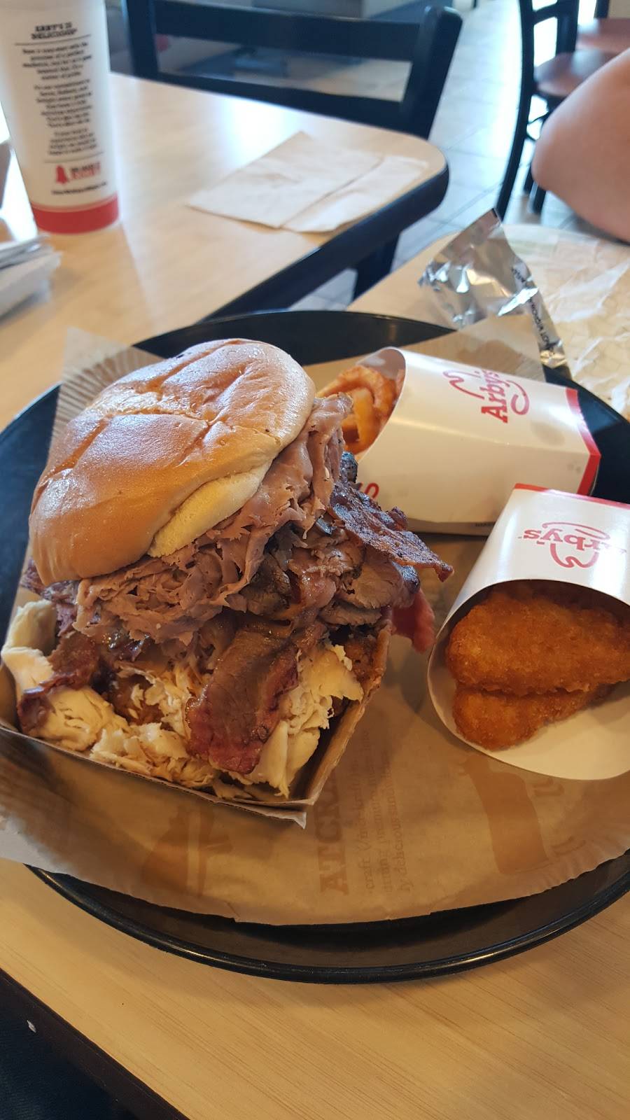 Arbys | restaurant | 151 N Ellington Pkwy, Lewisburg, TN 37091, USA | 9313590245 OR +1 931-359-0245