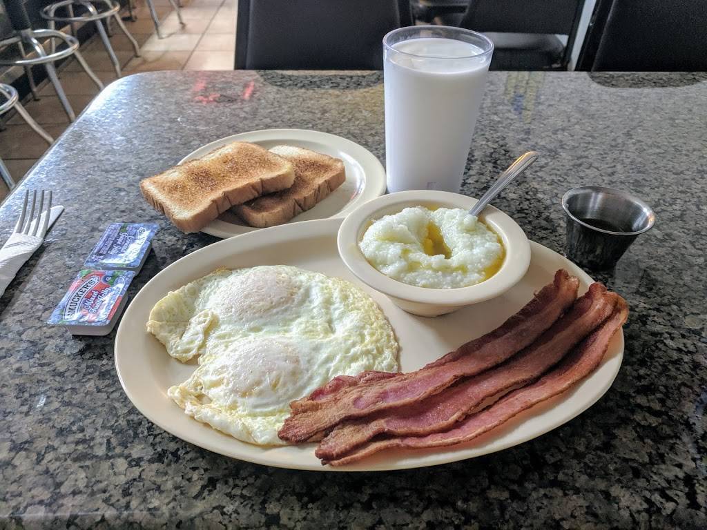 Record Grill | restaurant | 605 Elm St, Dallas, TX 75202, USA | 2147421353 OR +1 214-742-1353