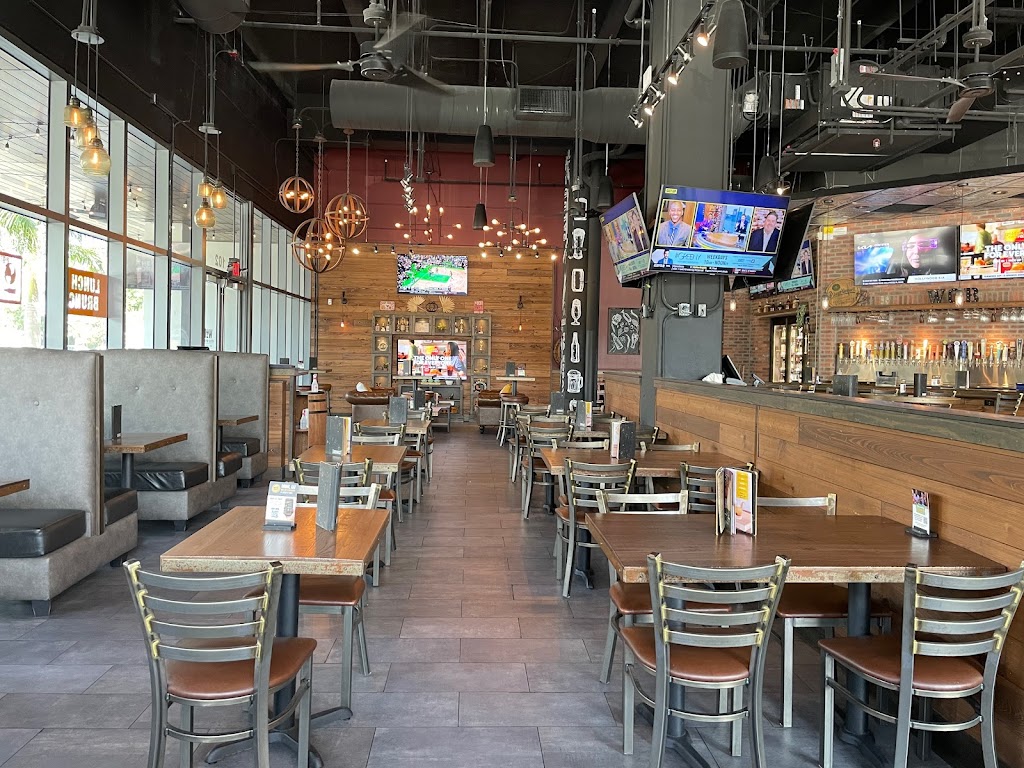 World of Beer | restaurant | 8700 NW 36th St Suite 102, Doral, FL 33166, USA | 7868077582 OR +1 786-807-7582