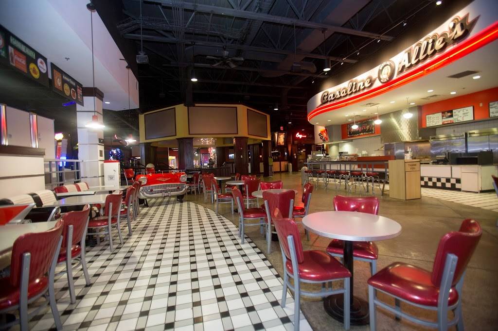 Gasoline Allies | restaurant | 3001 Winegard Dr, Burlington, IA 52601, USA | 3197532946 OR +1 319-753-2946