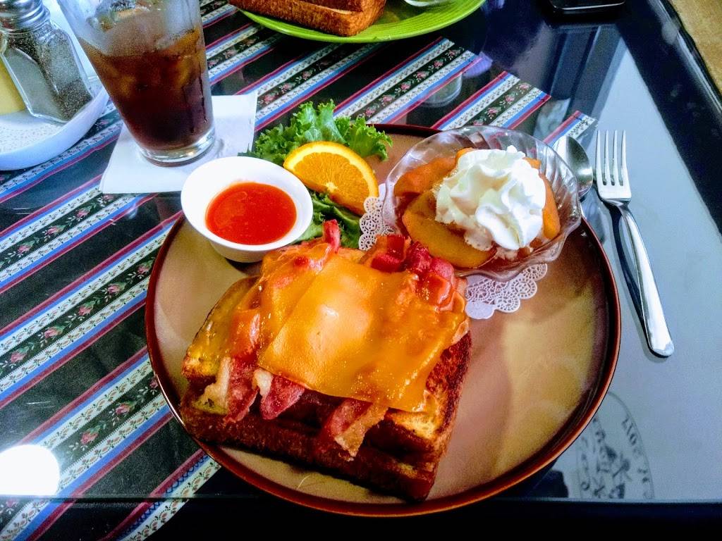 Cellos Lunch House | restaurant | 1120 S Myrtle Ave, Clearwater, FL 33756, USA | 7277545332 OR +1 727-754-5332