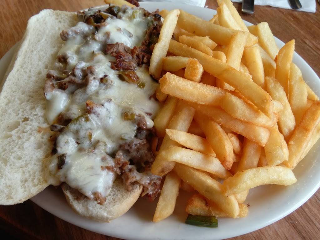 Hill Top | restaurant | 813 W Genesee Street Rd, Skaneateles, NY 13152, USA | 3156850016 OR +1 315-685-0016