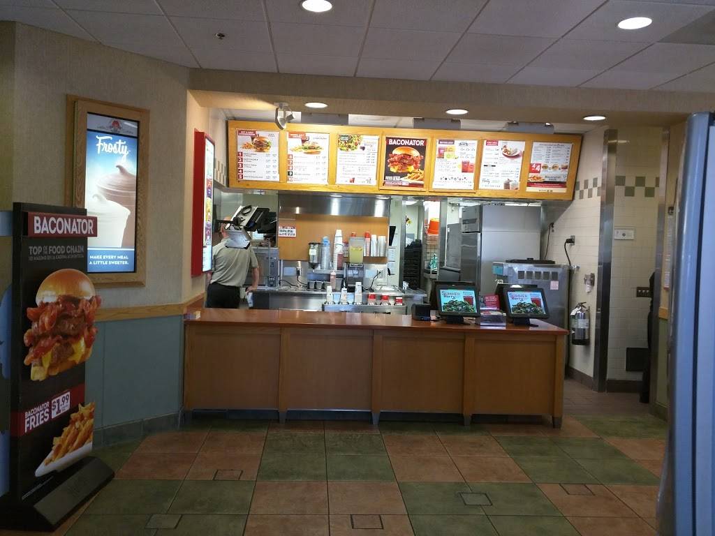 Wendys | restaurant | 2867 S Santan Village Pkwy, Gilbert, AZ 85295, USA | 4808141688 OR +1 480-814-1688