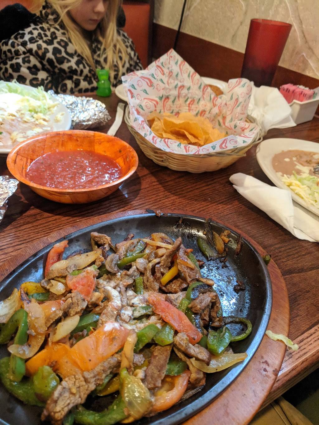 El Campesino | restaurant | 4048 Lincoln Way E, Massillon, OH 44646, USA | 3304778731 OR +1 330-477-8731