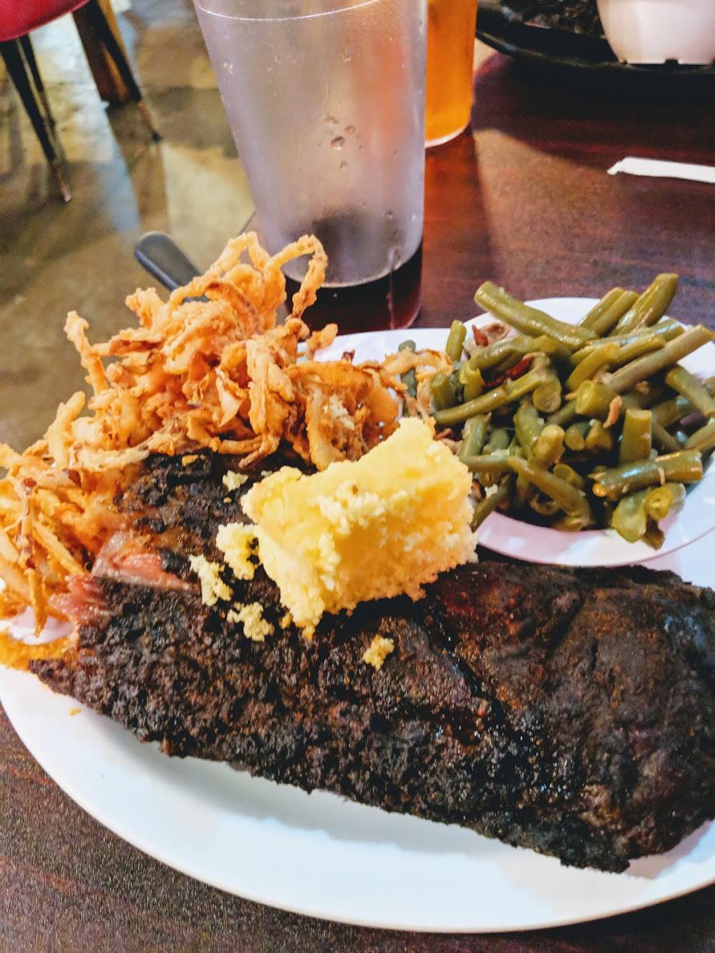 Big Catz BBQ | restaurant | 221 E Main St Unit A, Knoxville, IL 61448, USA | 3093880020 OR +1 309-388-0020
