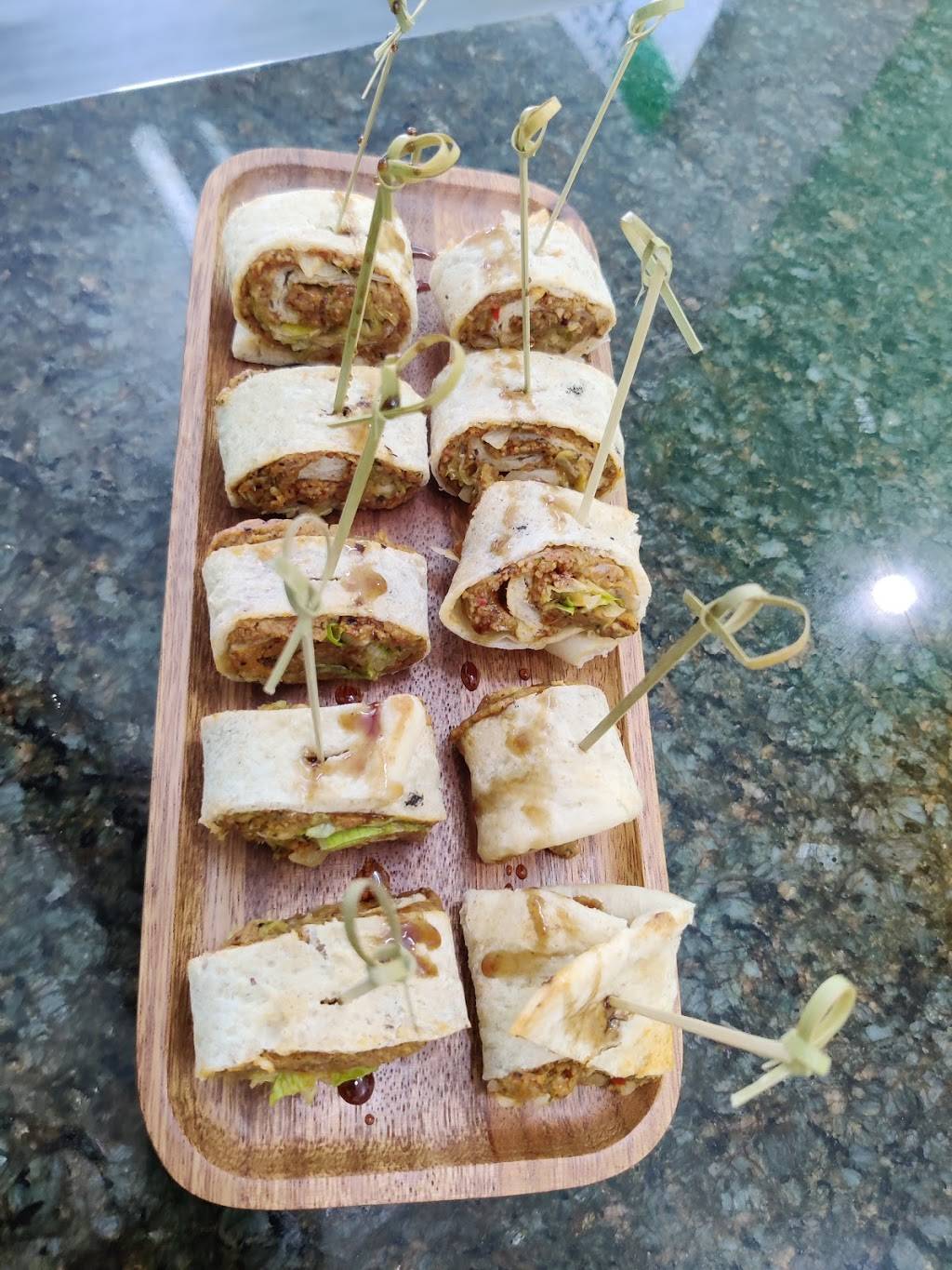 Happy vegans | restaurant | 410 Washington St, Hoboken, NJ 07030, USA | 2012530659 OR +1 201-253-0659