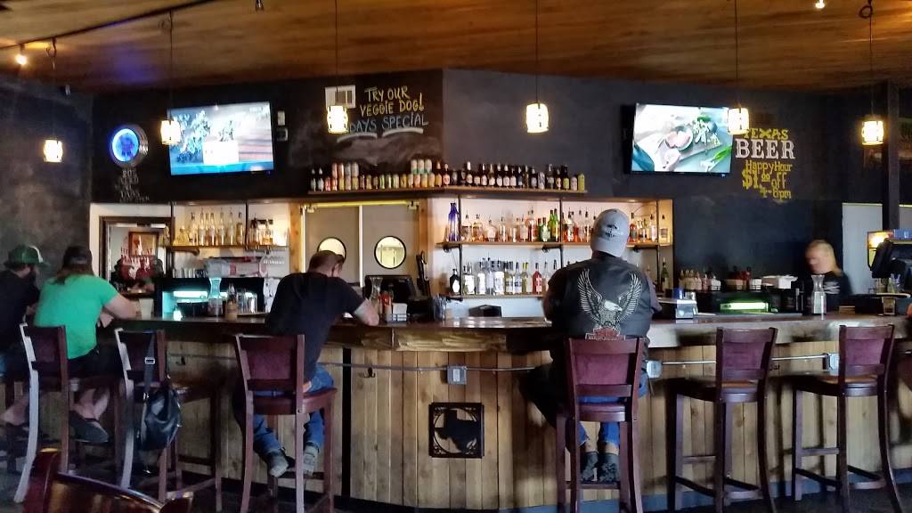 Rusty Cannon Pub | restaurant | 730 W Stassney Ln #120, Austin, TX 78745, USA | 5124945271 OR +1 512-494-5271