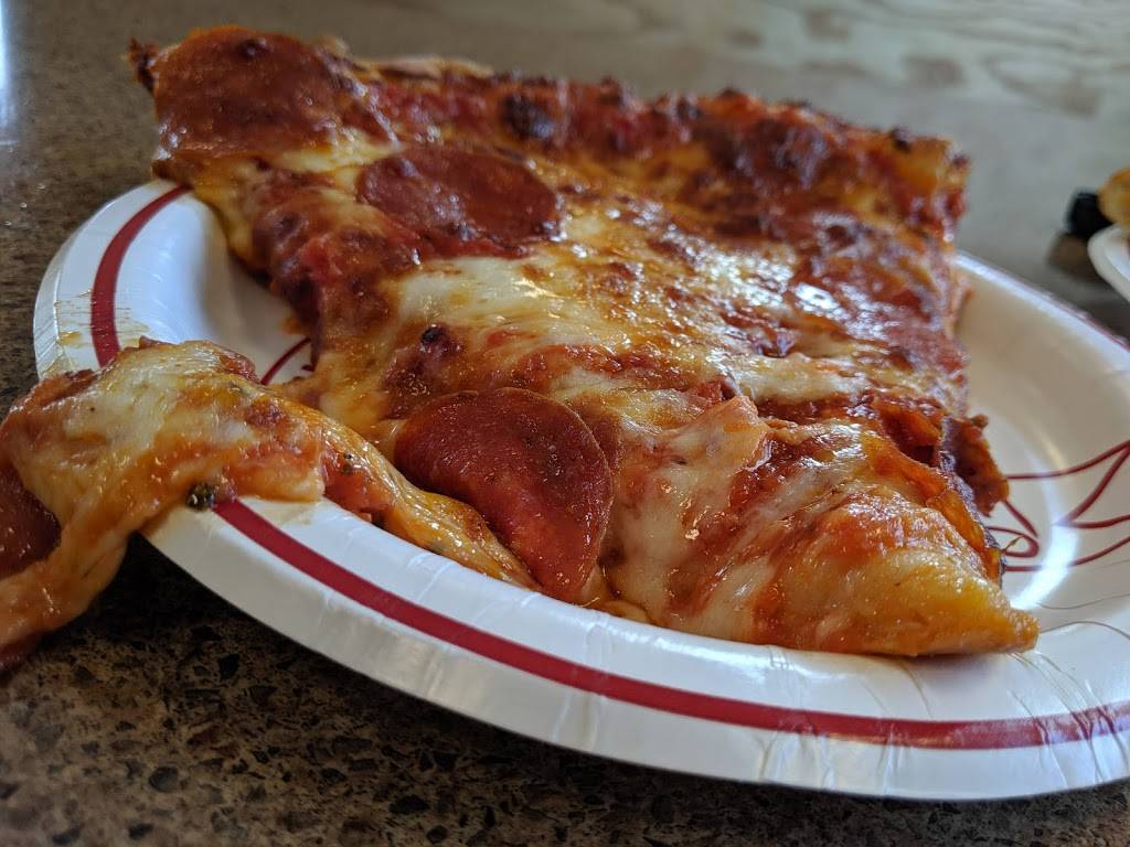 Marks Pizzeria | restaurant | 240 E Main St, Palmyra, NY 14522, USA | 3155972727 OR +1 315-597-2727
