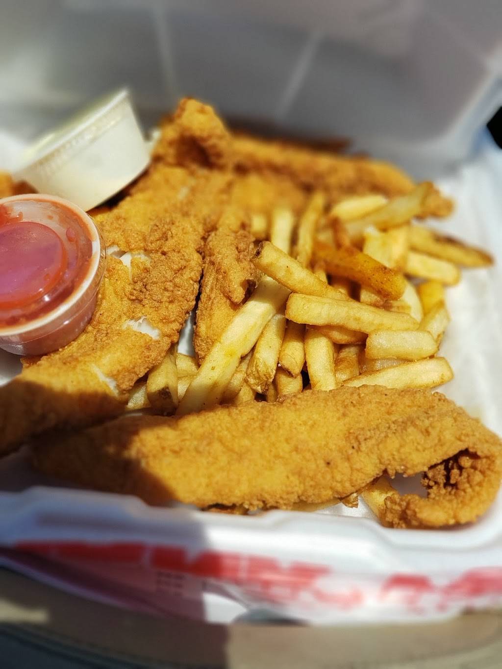 42 Fry Greenville | restaurant | 3109 E 10th St Suite A, Greenville, NC 27858, USA | 2527516436 OR +1 252-751-6436