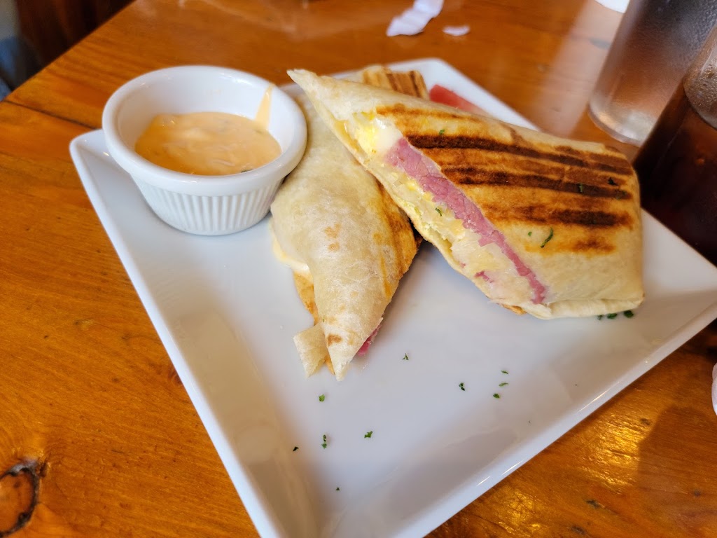 River Stop Cafe | cafe | 52 State Rd, Newaygo, MI 49337, USA | 2316525282 OR +1 231-652-5282