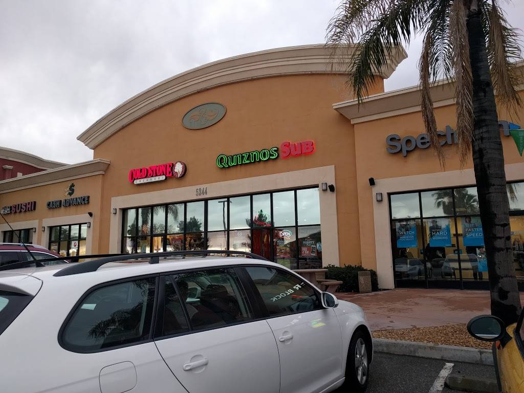 Quiznos | restaurant | 5244 University Pkwy Ste E, San Bernardino, CA 92407, USA | 9098802615 OR +1 909-880-2615