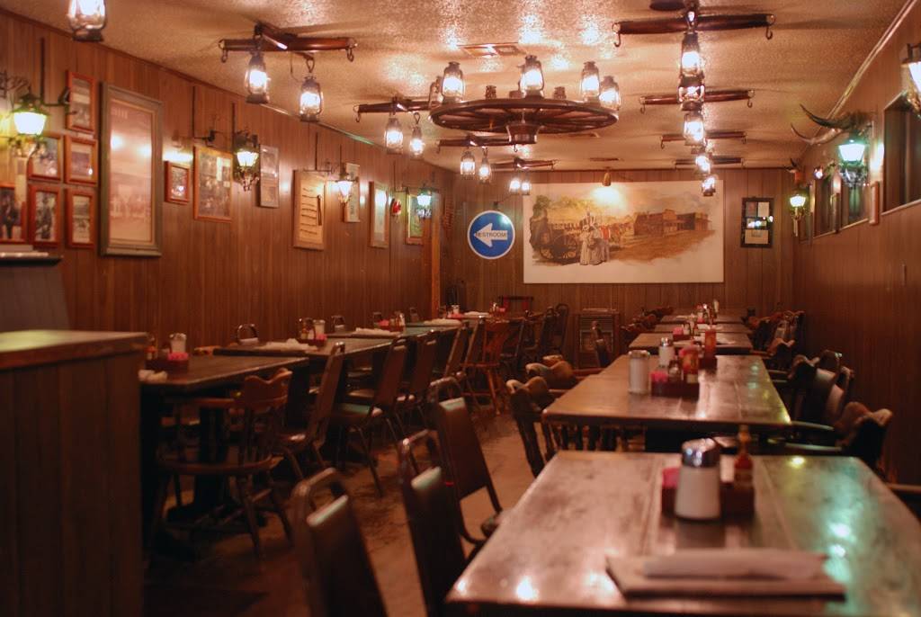 Ranchmans Ponder Steakhouse | cafe | 110 W Bailey St, Ponder, TX 76259, USA | 9404792221 OR +1 940-479-2221